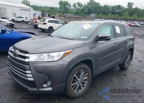 2019 Toyota Highlander Xle из США, поврежденный, VIN 5TDJZRFH0KS722418